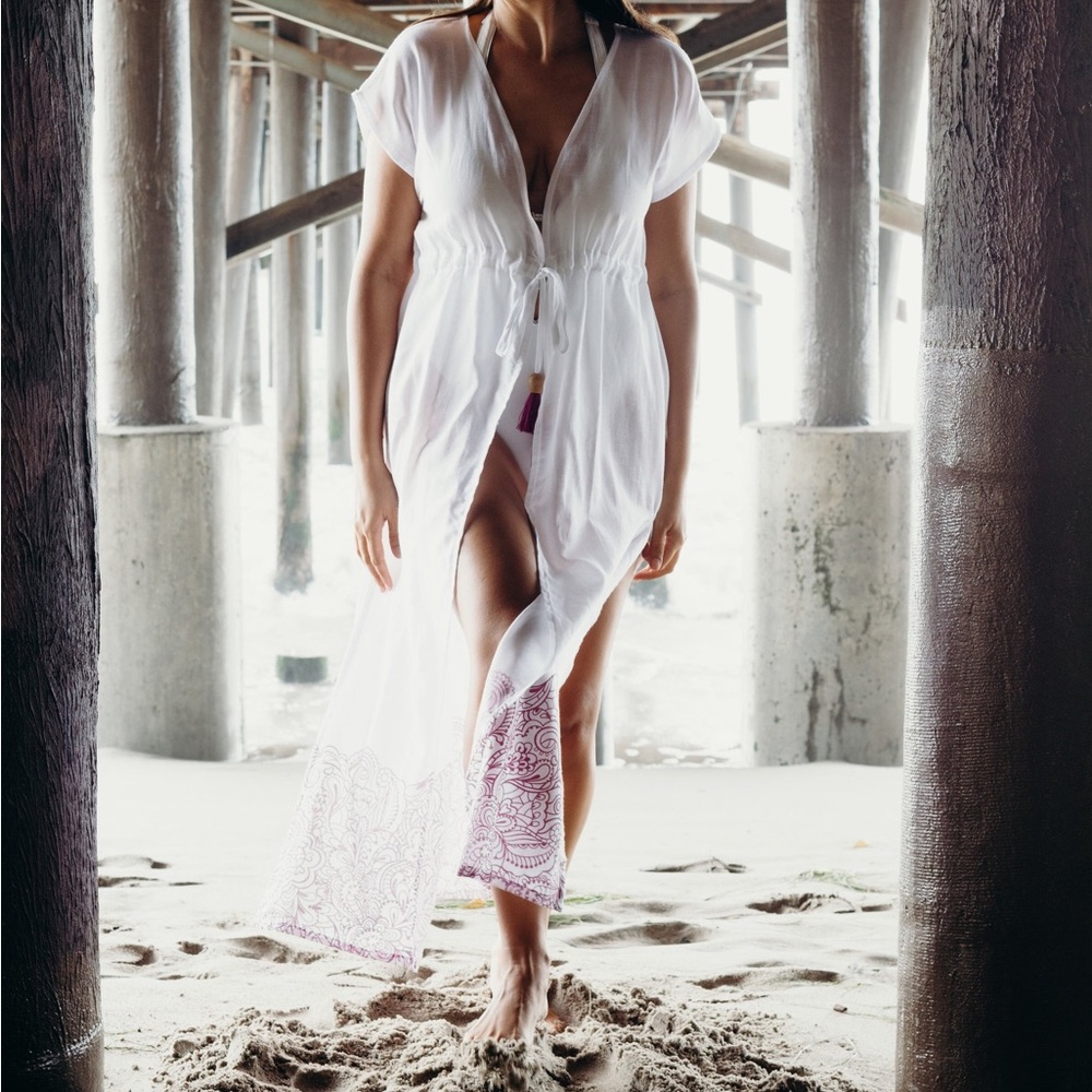 NWT White and Magenta Cotton Beach / Swim Cover Up with Cinch Waist